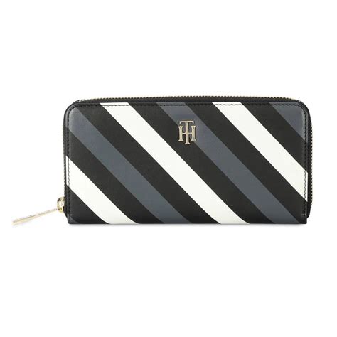 Tommy Hilfiger Rosa Women's Leather Zip Around Wallet Black – Brand27