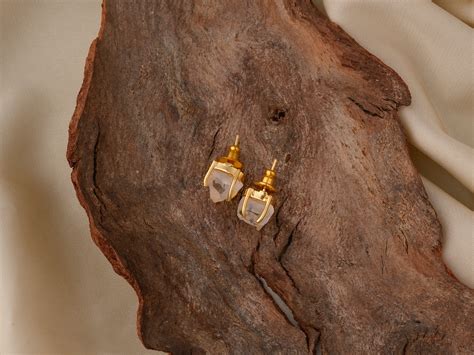 Uncut Quartz Studs – Totapari