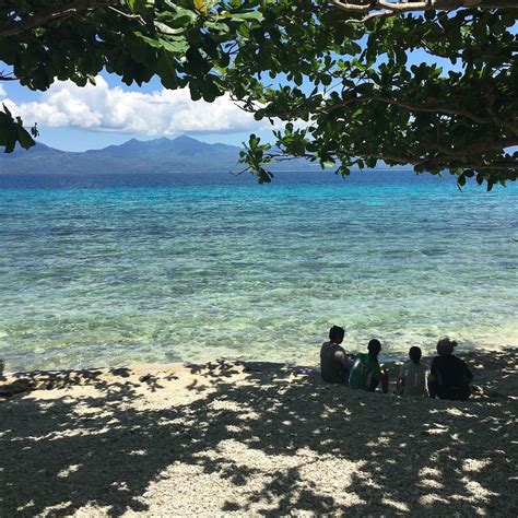 EMPONET BARTON BEACH RESORT (Higatangan Island) - Lodge Reviews ...