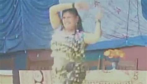 WATCH: Inmates rewarded for good behaviour with 'Nagin dance' show in ...