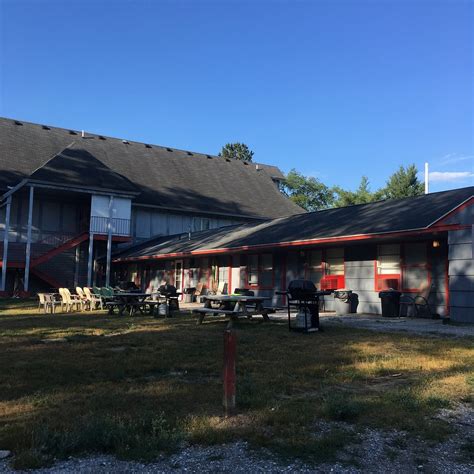 ALPINE COUNTRY INN (Gaylord) - Inn Reviews & Photos - Tripadvisor