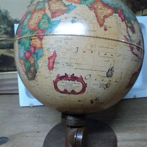 Vintage World Globe 的图像结果