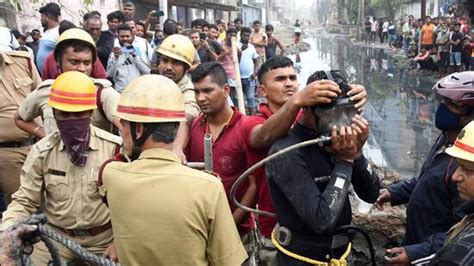 3 die inside Kolkata drainage line days after SC banned manual scavenging