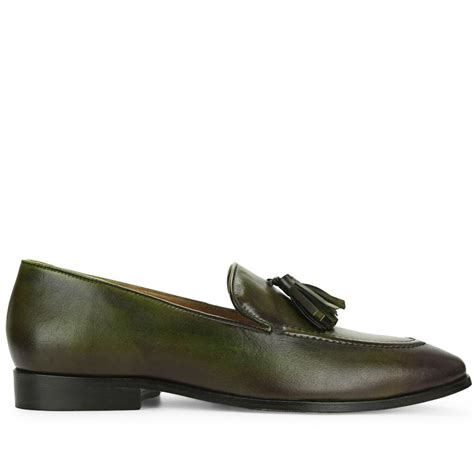 Saint Valentin Olive Leather Tassel Moccasins – SaintG India