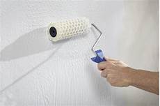 rollputz richtig auftragen create walls with paint and plaster stock image image of rollputz richtig auftragen create walls with paint and plaster stock image image of