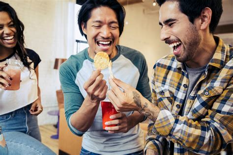 Utz Brands Stock: Potential Miss In FY24 Adj EPS Guidance (NYSE:UTZ ...