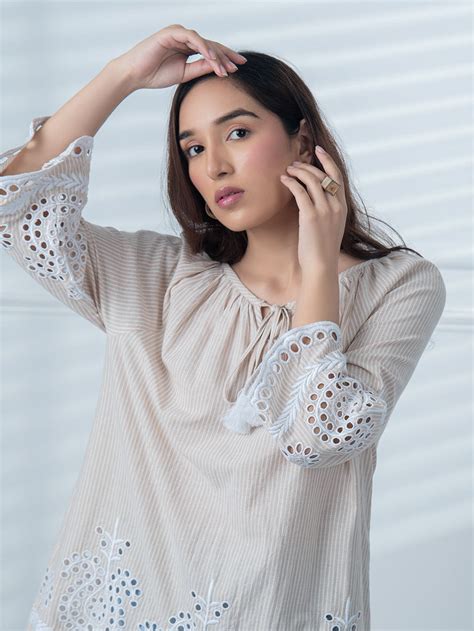 Women's Tops: Buy Designer Tops Online & Cotton Crop Top | The Loom