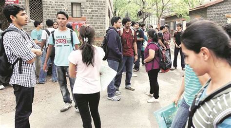 Extra credits for students backing cashless economy