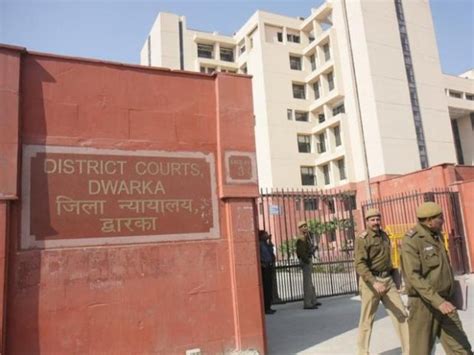 Allegedly Drunk cop rams PCR van into woman's scooty; Court directs ...