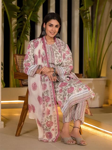 Pink Pure Cotton Floral Print Kurta With Trousers And Dupatta Set ...
