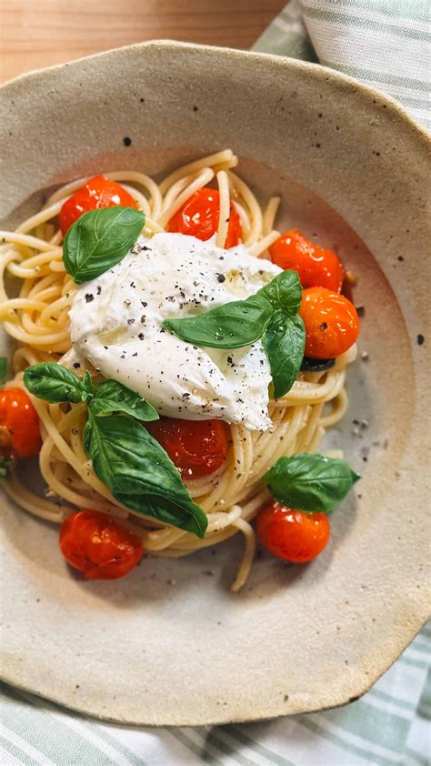 Supersnelle zomerse spaghetti met burrata | Miljuschka