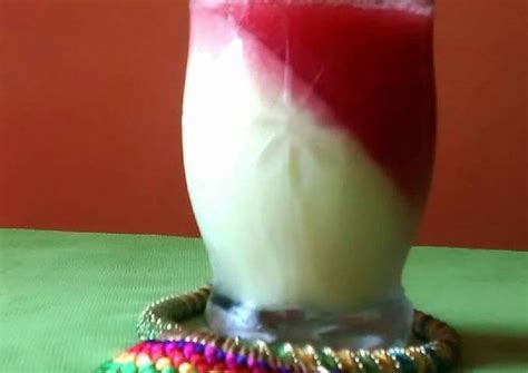 Custard and Watermelon Panna cotta Recipe by Neelima Rani - Cookpad