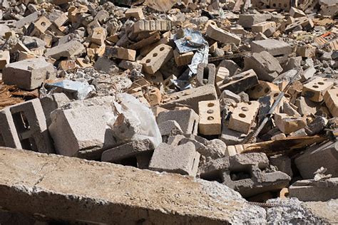 Building Collapsing 的图像结果