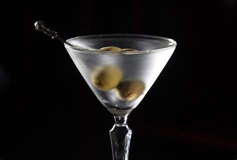 5 Cocktail Recipes To Try At Home