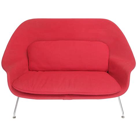 Eero Saarinen Womb Chair at 1stDibs