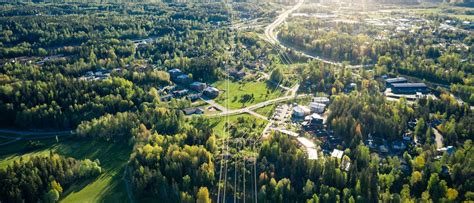 Hitachi Energyn SF₆-vapaat EconiQ™-katkaisijat edistämään Fingridin ...