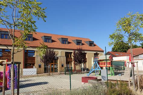 Rezultat imagine pentru New Commodes