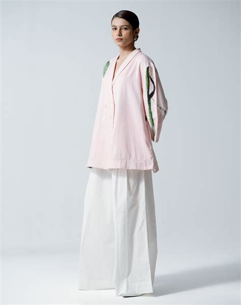 BUD LINEN JACKET – Chapter One