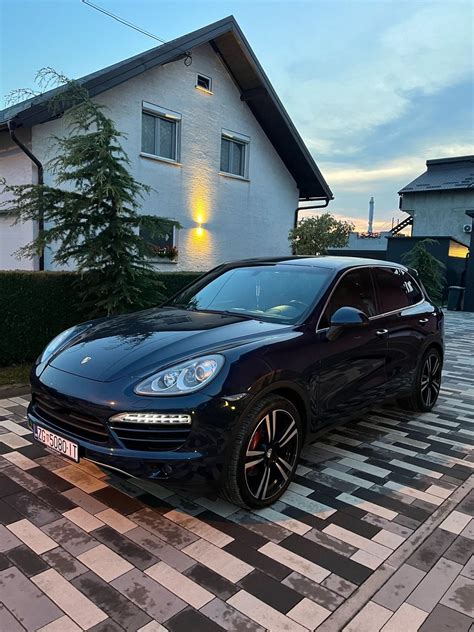 Porsche Cayenne porsche servisna knjiga i racuni moguca zamjena, 2011 god.