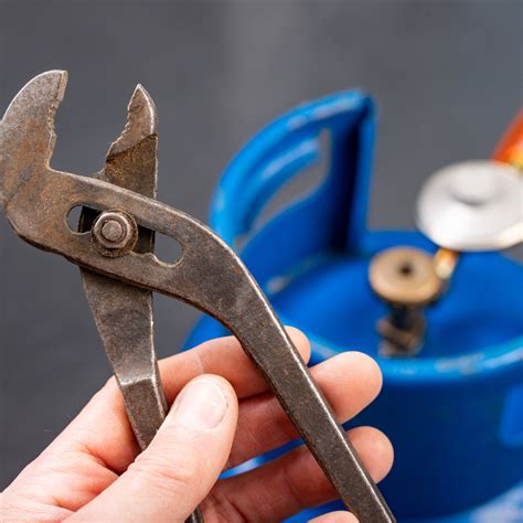 Bottled Gas Cookers How to Connect 的图像结果