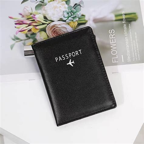 跨境2023新款RFID护照包简约搭扣多功能证件包男女出国旅行护照夹-阿里巴巴