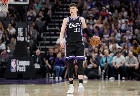 Lakers Make Intriguing $12 Million Signing To Begin NBA Free Agency ...
