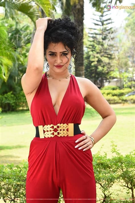 Apsara Rani Actress HD photos,images,pics and stills-indiglamour.com #551688