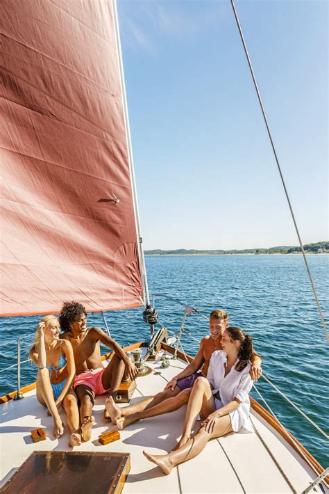 Singapore Room - Saugatuck Douglas, MI