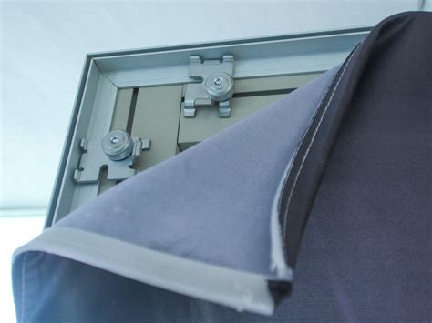 Display of Cloth Design 的图像结果