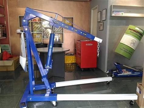 Hydraulic Engine Crane - Engine Crane Trader - Wholesaler / Distributor ...
