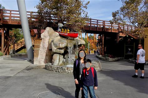 Stay, Stray, Play and Feast: Knott’s Berry Farm: America’s Oldest Theme ...