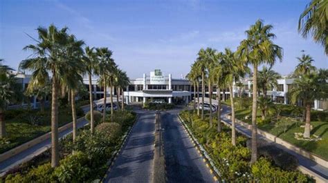 HOLIDAY INN RIYADH - IZDIHAR BY IHG - 2026 Hotel Reviews, Photos, Rate ...