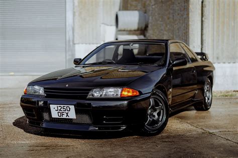 1992 Nissan Skyline R32 GT-R | Uncrate