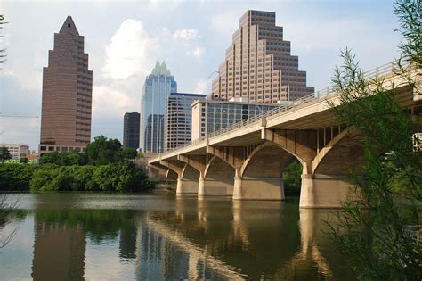 Airbnb Austin: Should You Invest in 2022? | Mashvisor