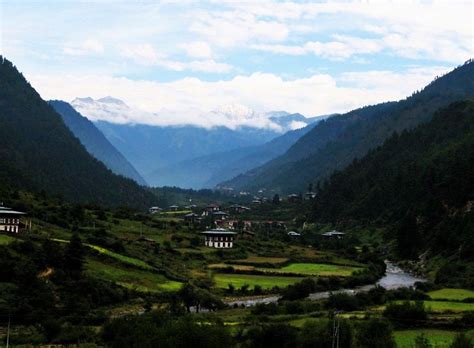Best Places To Visit In Bhutan - Hello Travel Buzz