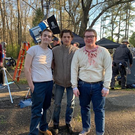 Ivan Hoey Jr. (@ivanhoeyjr) • Instagram photos and videos