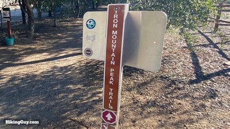 Hike Iron Mountain (San Diego)