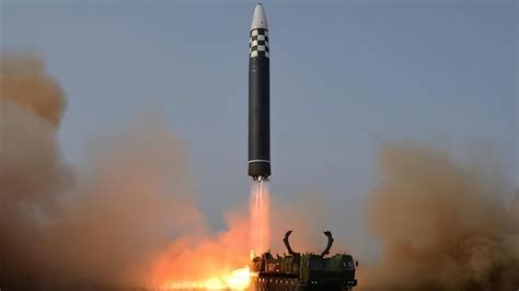韩联社：朝鲜向韩国南部发射了三枚导弹 - 2022年11月2日, 俄罗斯卫星通讯社