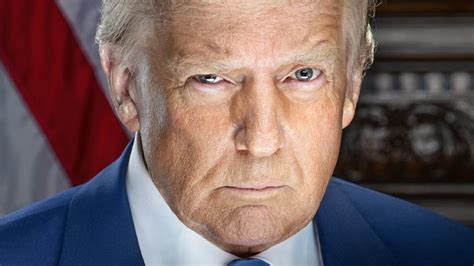 Trump’s Official Inaugural Portrait Hailed as ‘Supervillain Pic of the ...