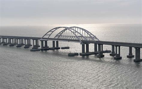 普京出席克里米亚大桥铁路桥开通仪式（组图）