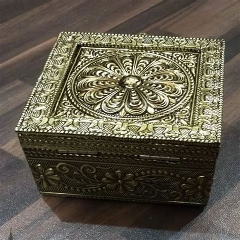 Wooden Box - 2 Inch Pooja Wooden Box Service Provider from Ahmedabad