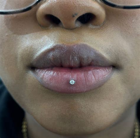 CAN'T STOP, WON'T STOP OBSESSING OVER THIS ASHLEY PIERCING! 😍 ASHLEY ...