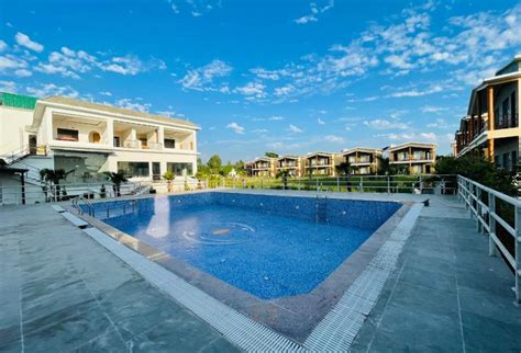 Green Retreat Resort Jim Corbett