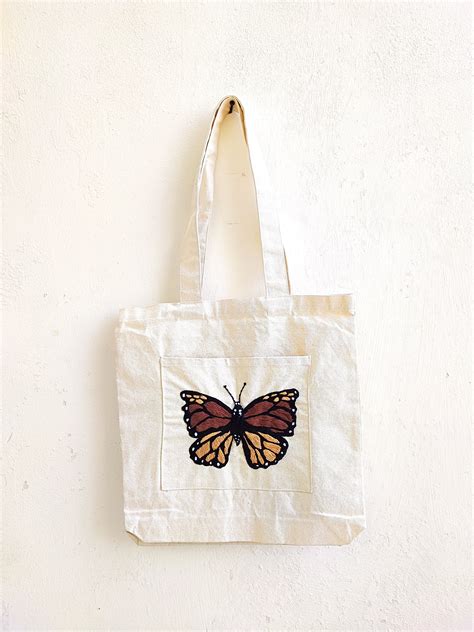 Monarch Butterfly Tote Bag (Hand Embroidered) – Comic Tree