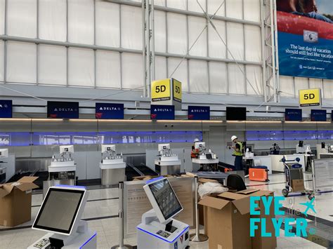 Look Inside: Delta's New Chicago O'Hare Sky Club Boards Flights ...