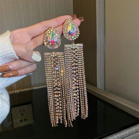 Diamond Drop Chandelier Earrings – 2024 MAYRICH all rights reserved.