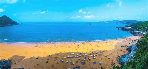2024洞下沙滩可以说是台州人度假的后花园，它台州市内沙质最好的天然海滨浴场。门票：水桶岙沙滩 免票_松门滨海风景区-评论-去哪儿攻略