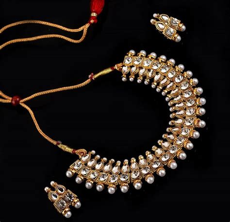 Buy now Kundan Jewellery Collection | Pendants, Earrings, Maangtikka ...