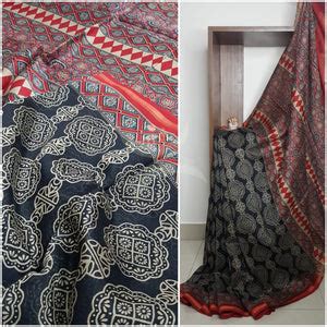 Specialist in traditional handloom sarees, dupattas, blouse fabrics ...