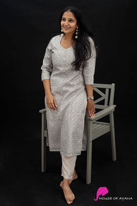 Sukh Embroidered Organza Kurti – House of Ayana